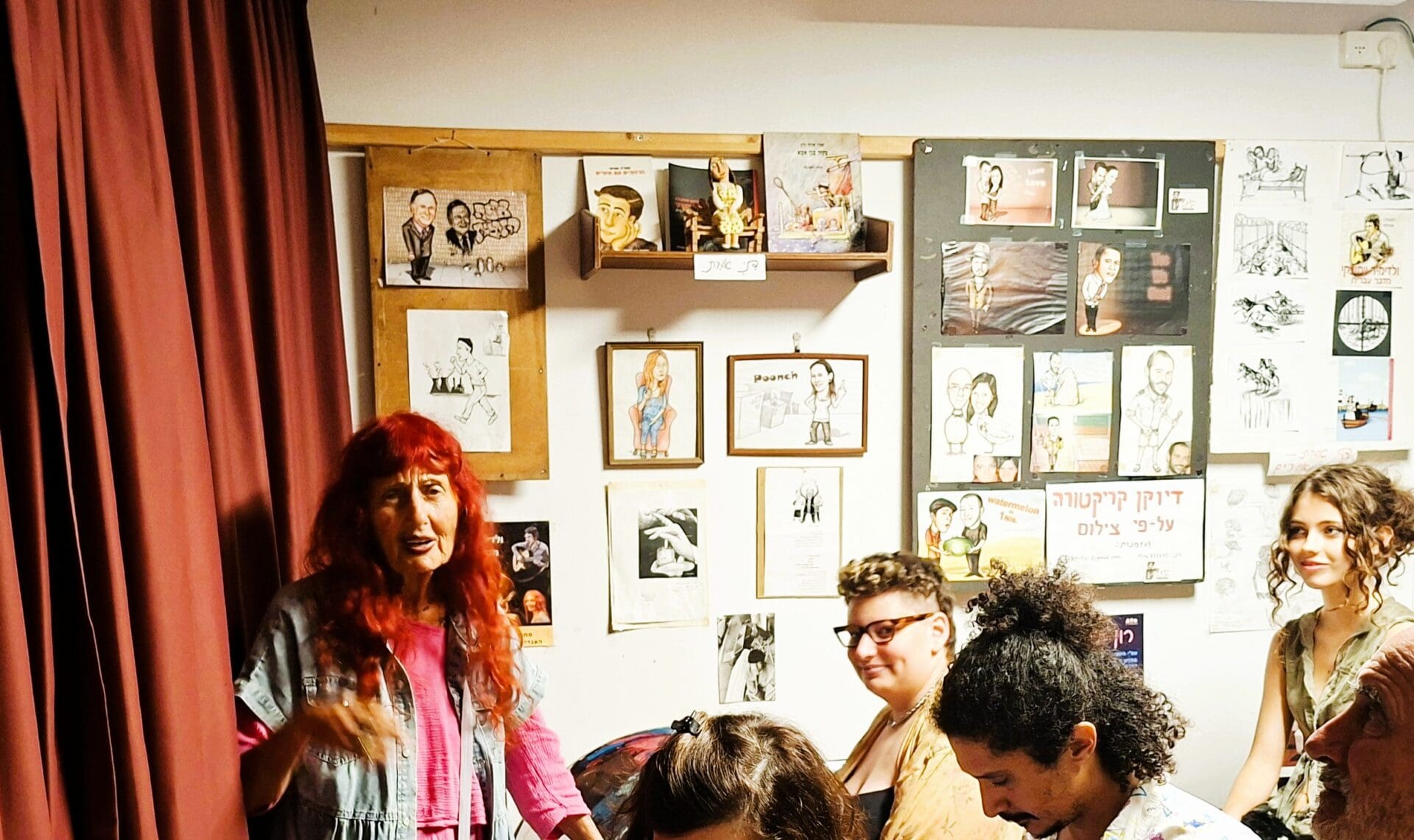 תמרה אמיתי - ב"תיאטרון מרכז העיר" אשר ברחוב מסדה 36 - "רומולוס הגדול" (צילום: רחלי אורבך)