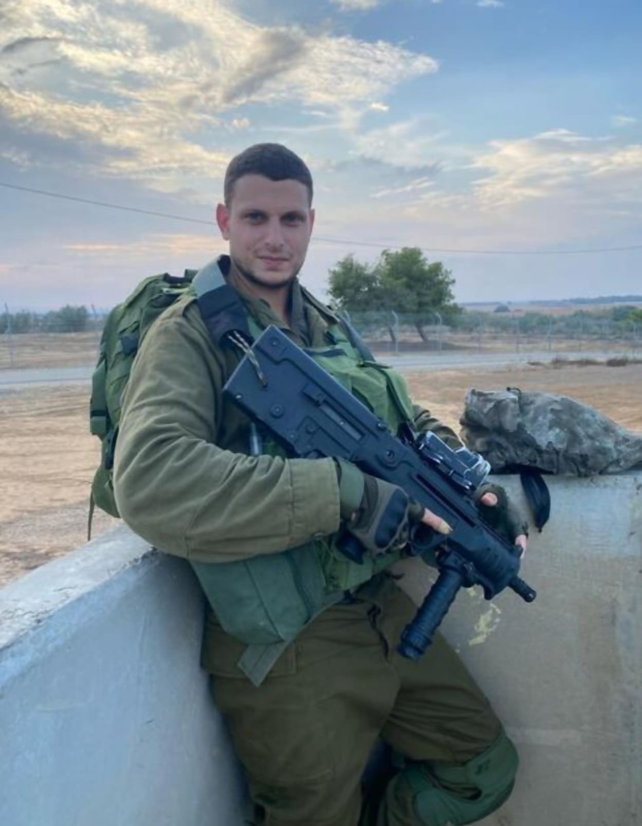 האח מתן בשירות מילואים (צילום: מרכז רפואי כרמל)