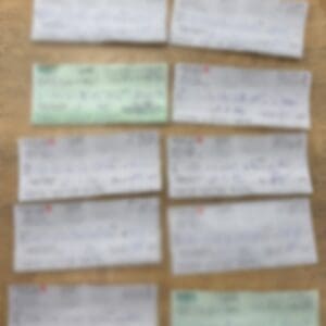 המחאות בשווי כ-290 אלף ש״ח נתפסו ברכב חשוד במחסום משטרתי בנשר - מצ״ב תיעוד 8/10/26 (צילום: דוברות המשטרה)