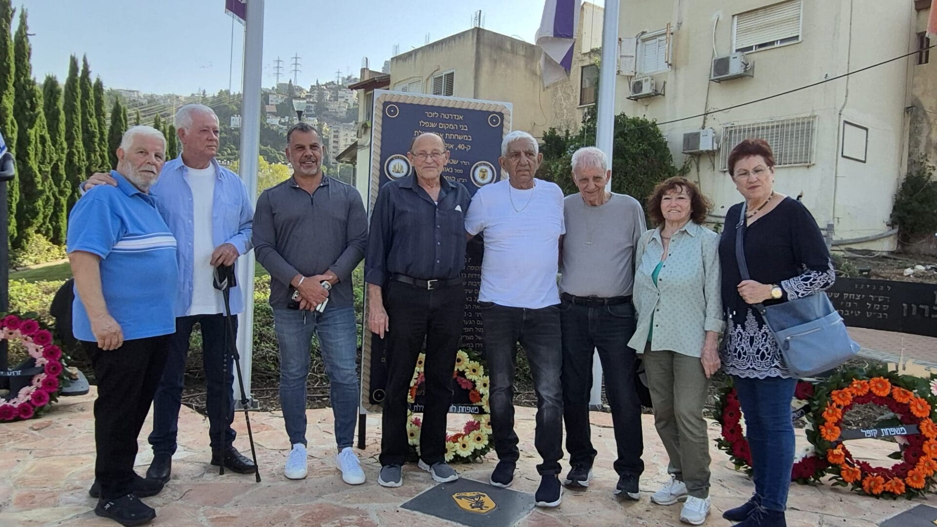 ניצולי אסון המשחתת אח