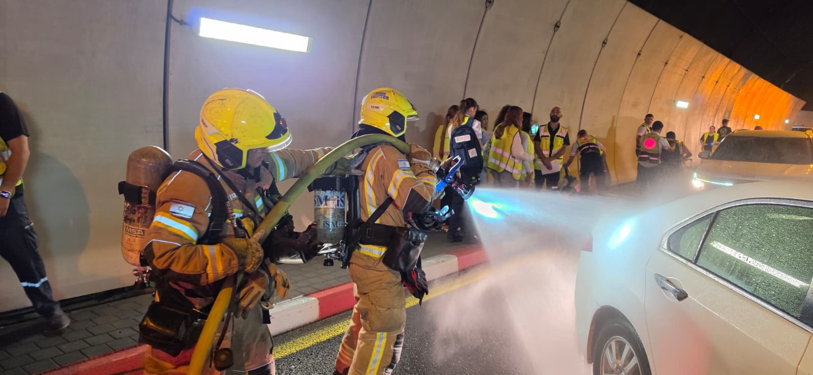 תרגיל חירום רחב היקף נערך הלילה במנהרות הכרמל - דוברות כבאות והצלה לישראל | מחוז חוף 22/10/26 (צילום: דוברות עיריית טירת כרמל, כבאות והצלה לישראל)